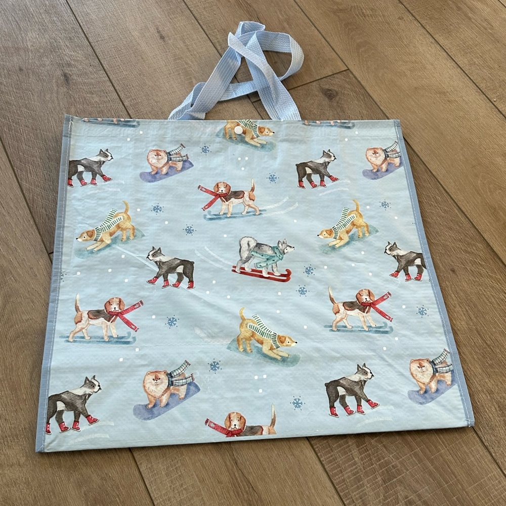 Homegoods TJMaxx Marshalls Viral Christmas Winter Dog Print Shopper Tote Bag NWT